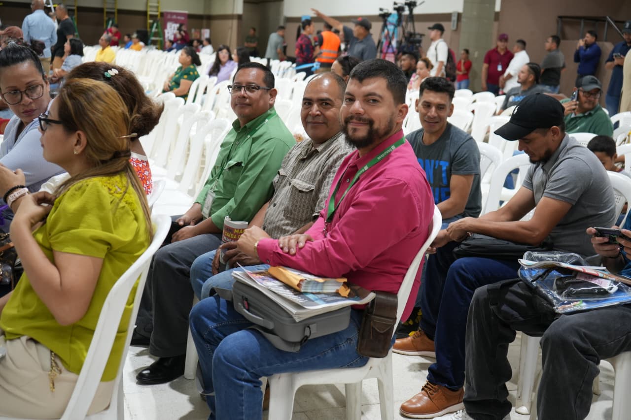 Gobierno de la Presidenta Castro a través de BANADESA impulsa reinserción de migrantes retornados San Pedro Sula
